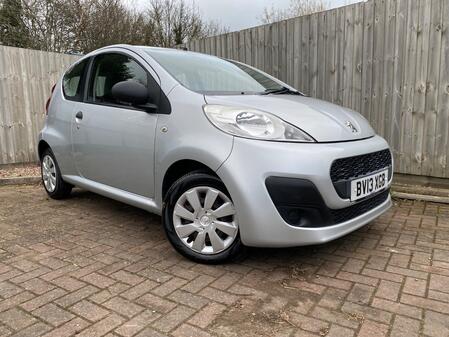 PEUGEOT 107 1.0 12V Access